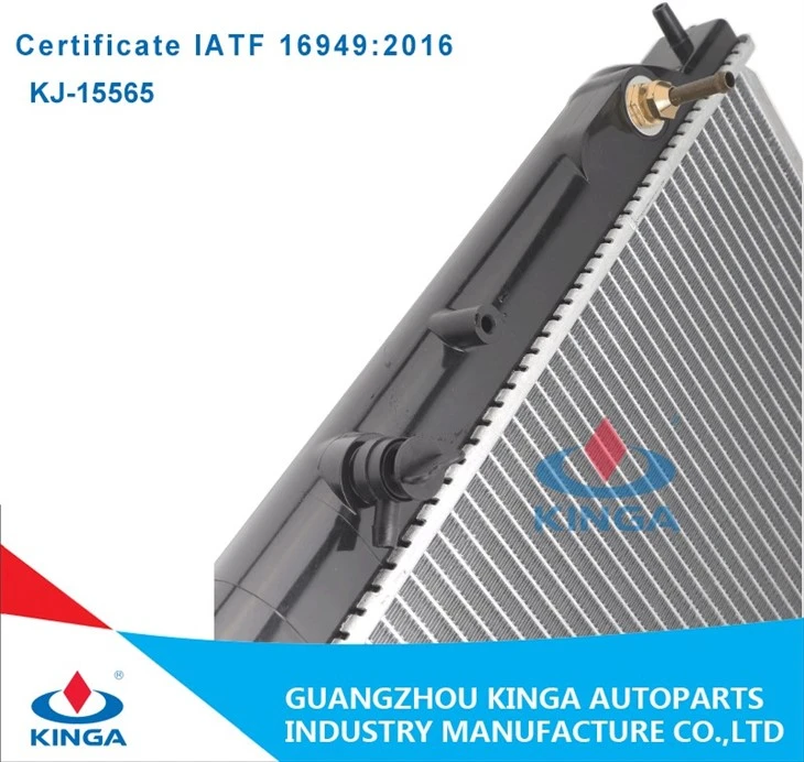 Efficient Cooling Aluminum Auto Radiator For CARAVAN KG-CWGE25/ED30’04-AT